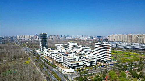 “五一”奋战不停歇 重点项目建设忙